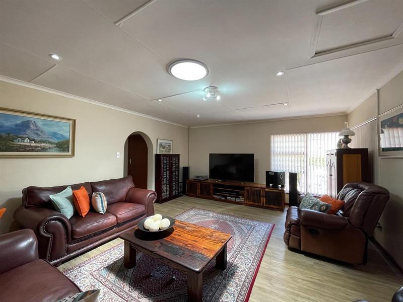 4 Bedroom Property for Sale in Tergniet Western Cape
